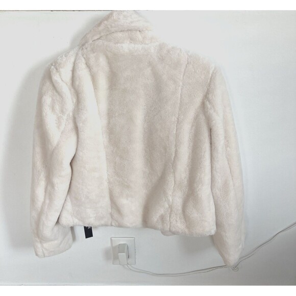 SILENT NEW YORK Women's Ivory Faux Fur Cropped Open Jacket - Small NWT - Picture 4 of 6